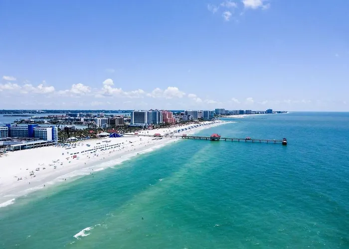 Clearwater Beach Suites #206, 2Br Condo W, Heated Pool, Beach Views Appartement